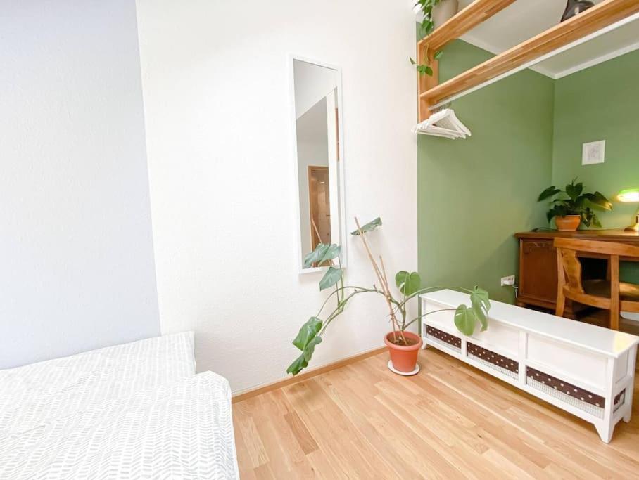 Schoene Ferienwohnung Mit Blick Ueber Stadtwald Leipzig Extérieur photo