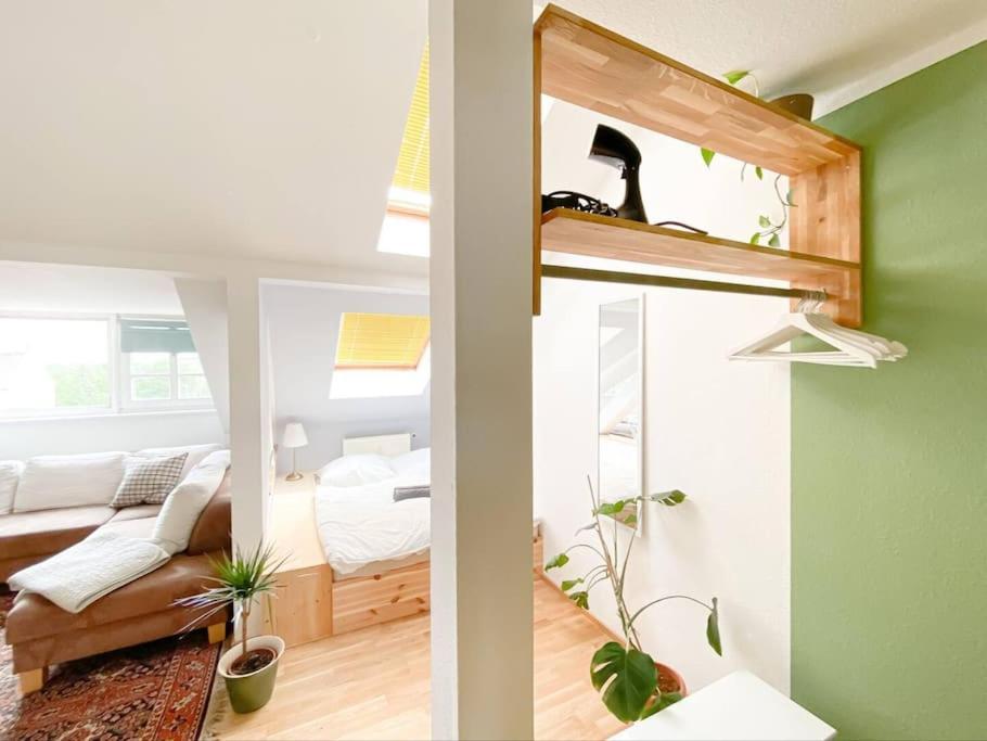 Schoene Ferienwohnung Mit Blick Ueber Stadtwald Leipzig Extérieur photo